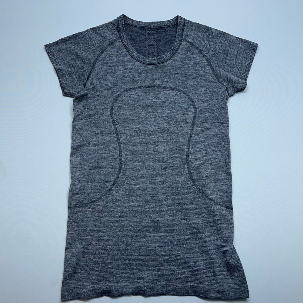 lululemon athletica Short Sleeve Tee in Heather Gray